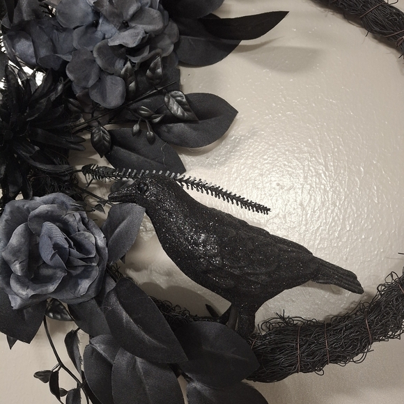 Moon Flower Wreath - Picture 3 of 7